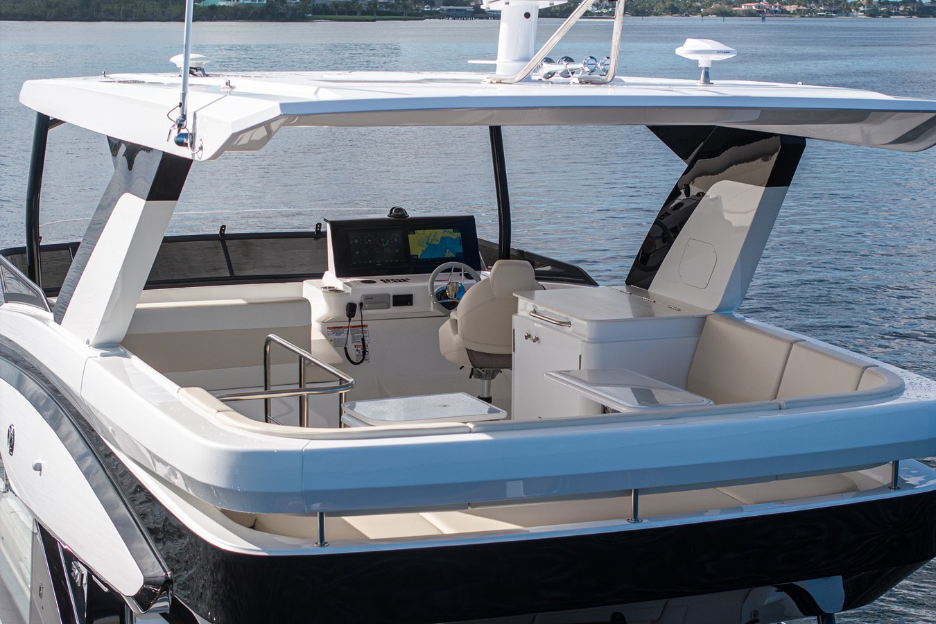 CRUISERS YACHTS 50 FLY, photo 68