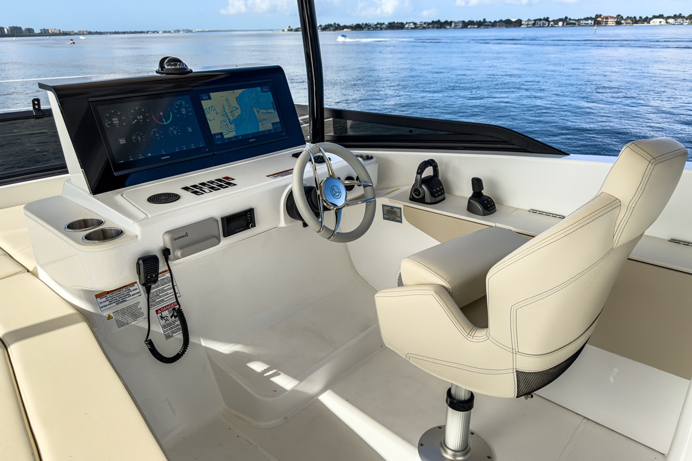 CRUISERS YACHTS 50 FLY, photo 74