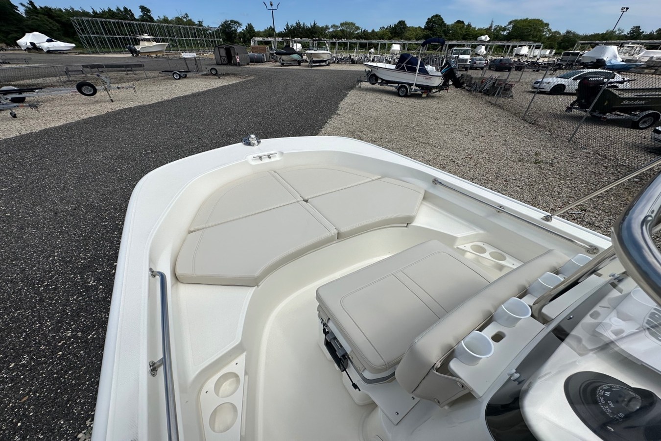 BOSTON WHALER 170 MONTAUK, photo 10