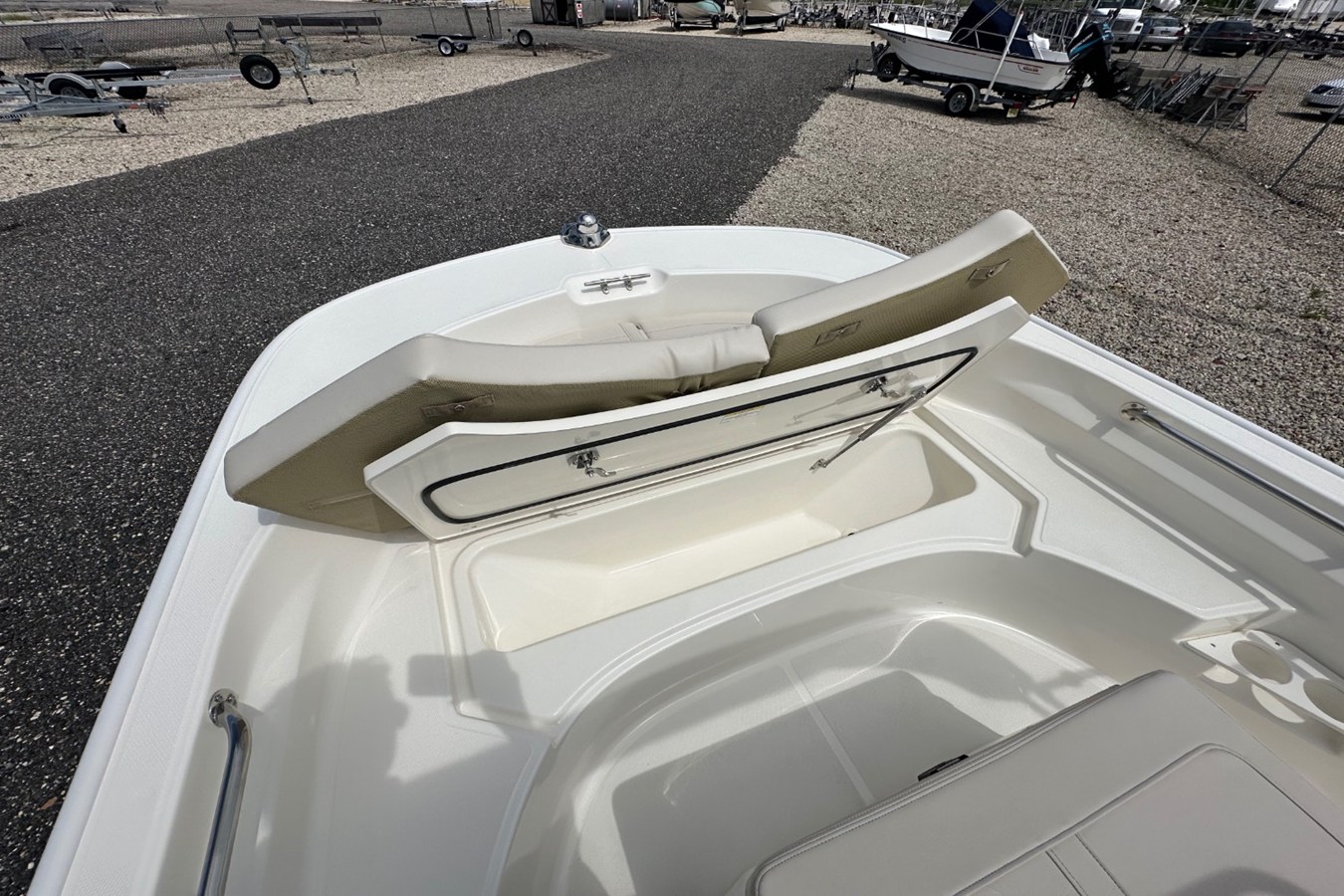BOSTON WHALER 170 MONTAUK, photo 11