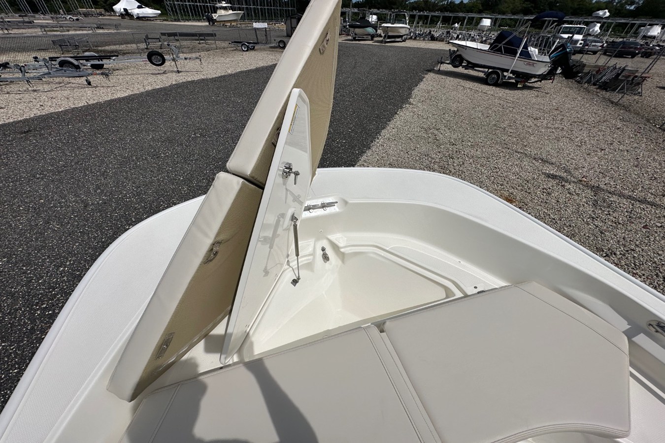 BOSTON WHALER 170 MONTAUK, photo 12