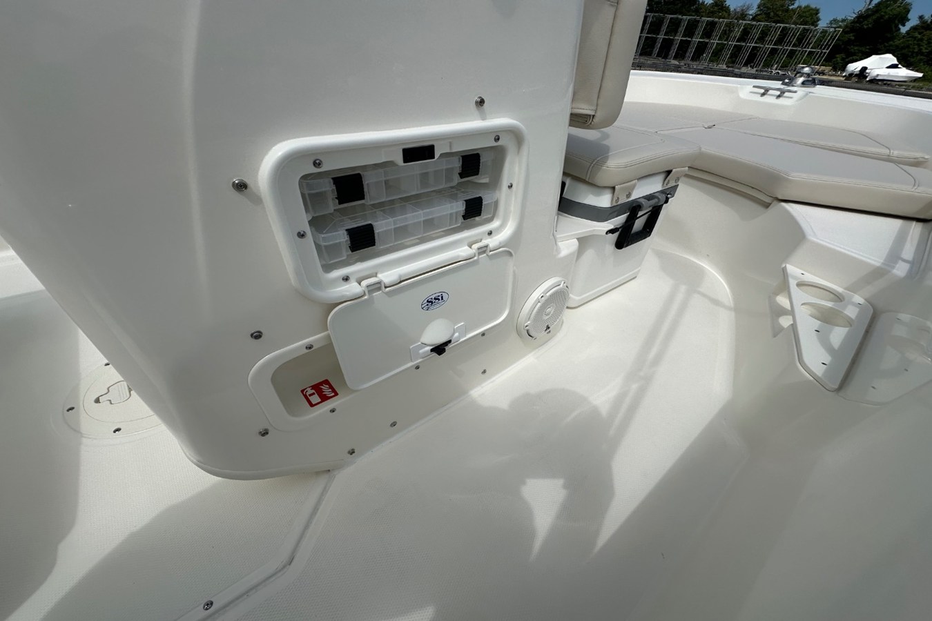 BOSTON WHALER 170 MONTAUK, photo 15