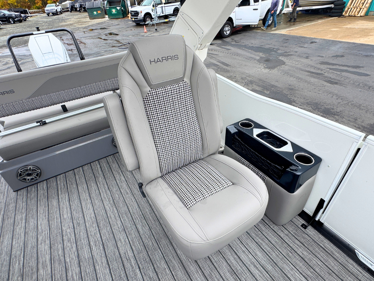 HARRIS GRAND MARINER 250, photo 15