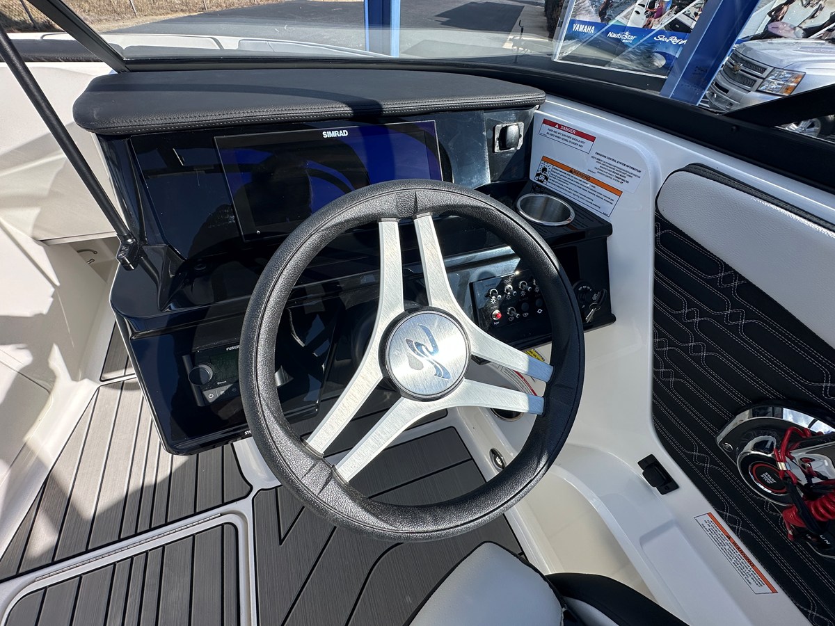 SEA RAY SPX 210 OUTBOARD, photo 16