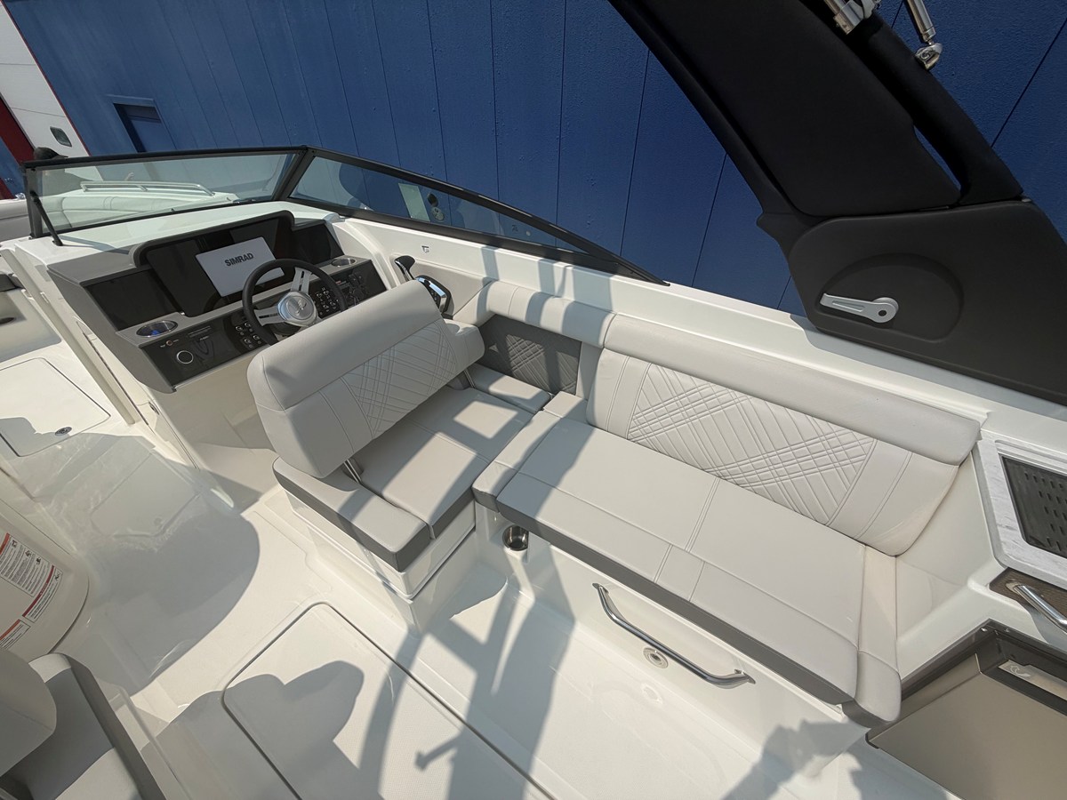 SEA RAY SDX 290, photo 14