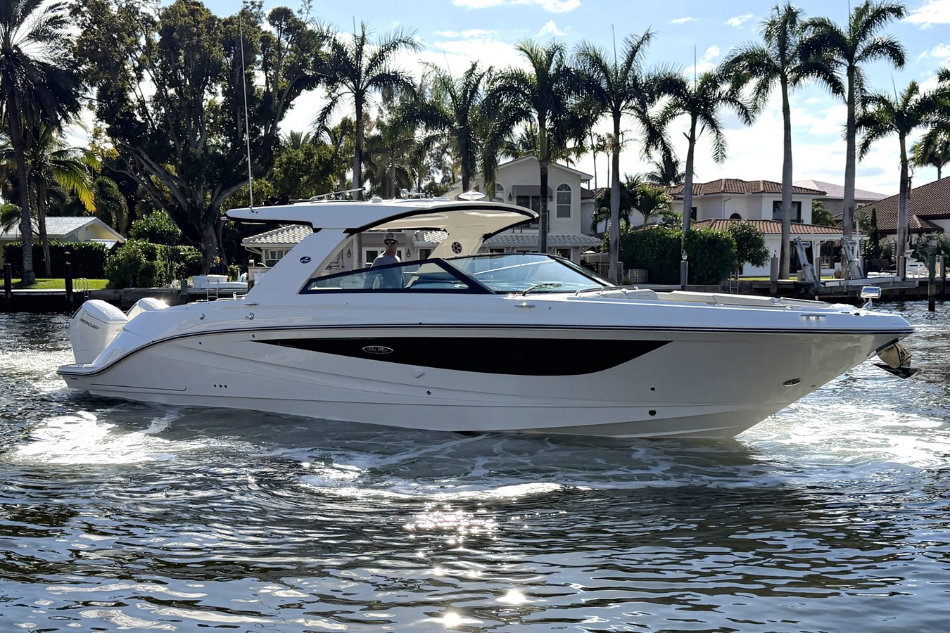 Sea Ray SLX 400 Outboard — 2026 Sea Ray SLX 400 Outboard