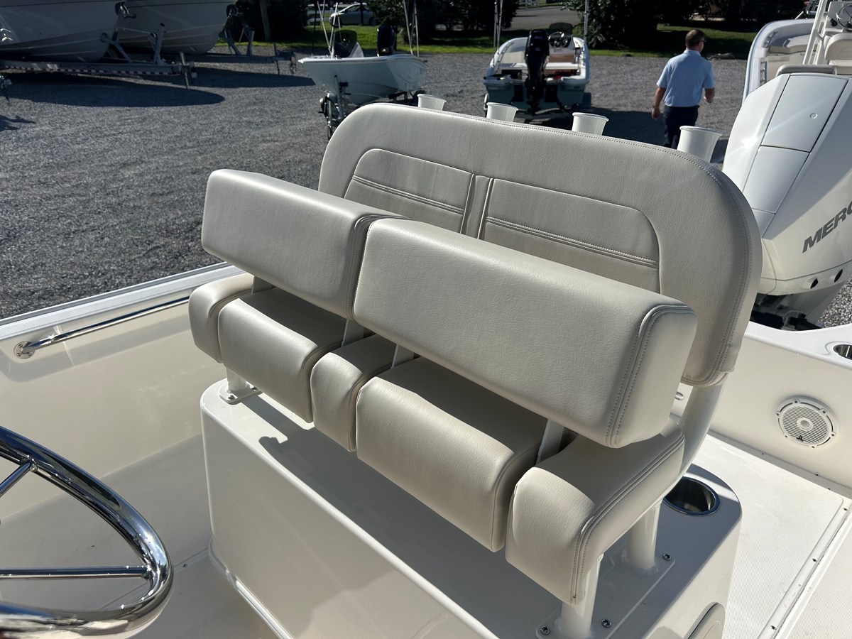 BOSTON WHALER 210 MONTAUK, photo 18