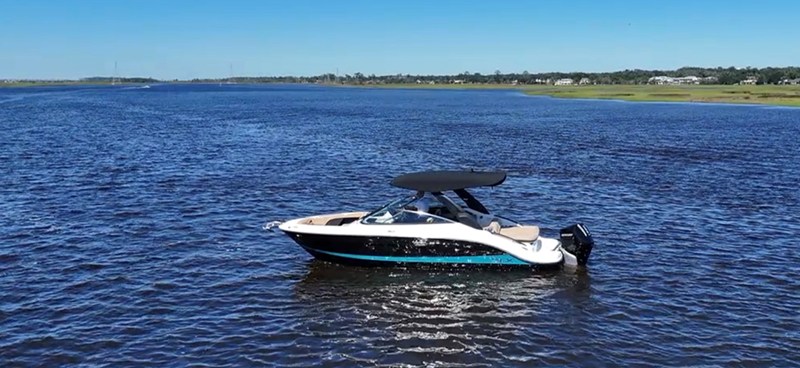 SEA RAY SLX 260 OUTBOARD — 2027 Sea Ray SLX 260 Outboard