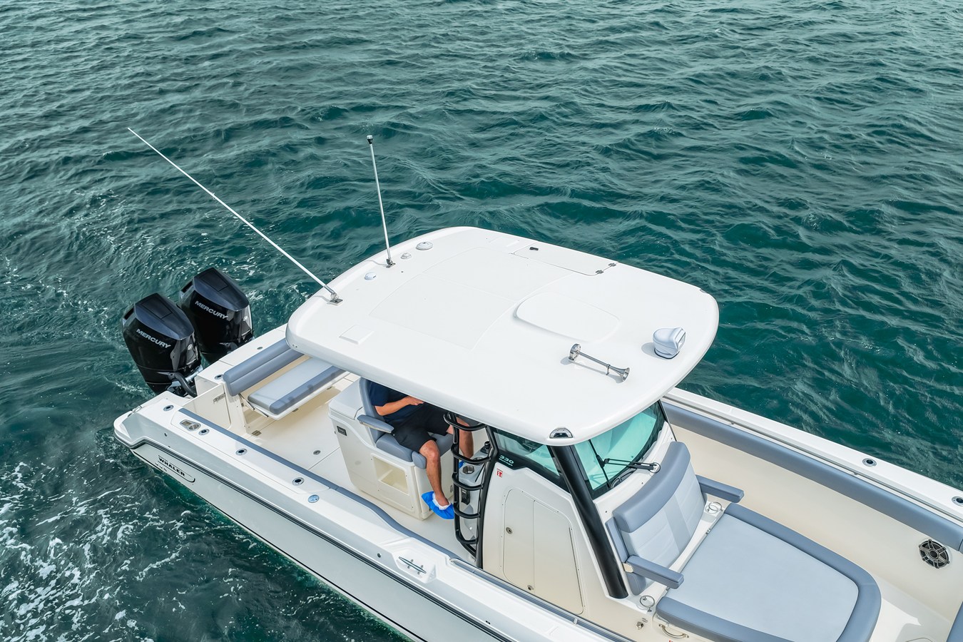 BOSTON WHALER 330 OUTRAGE, photo 6