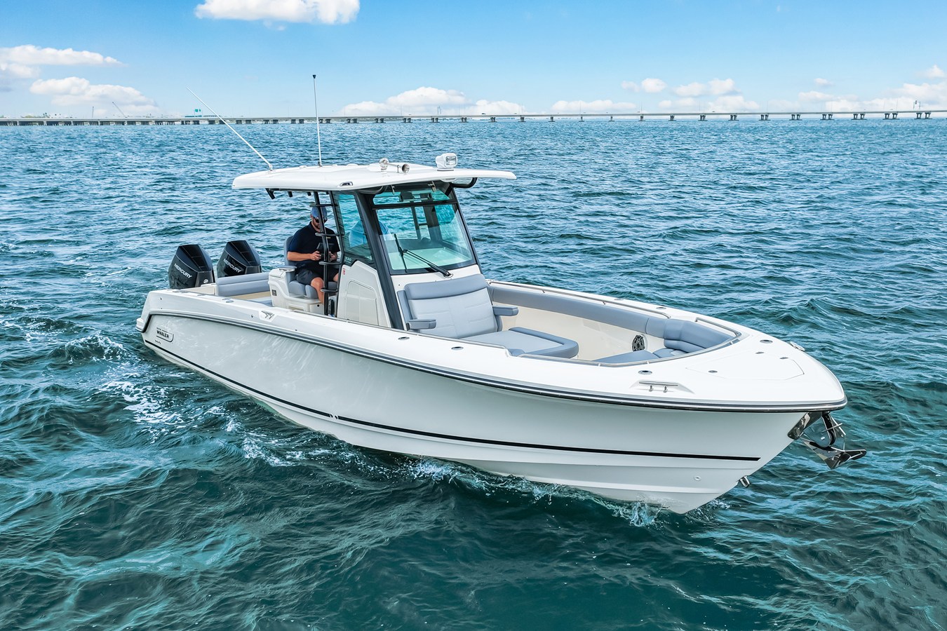 BOSTON WHALER 330 OUTRAGE, photo 13