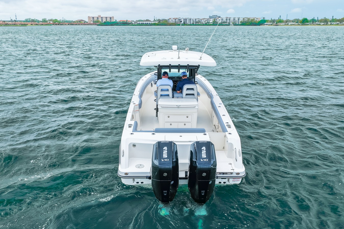 BOSTON WHALER 330 OUTRAGE, photo 25