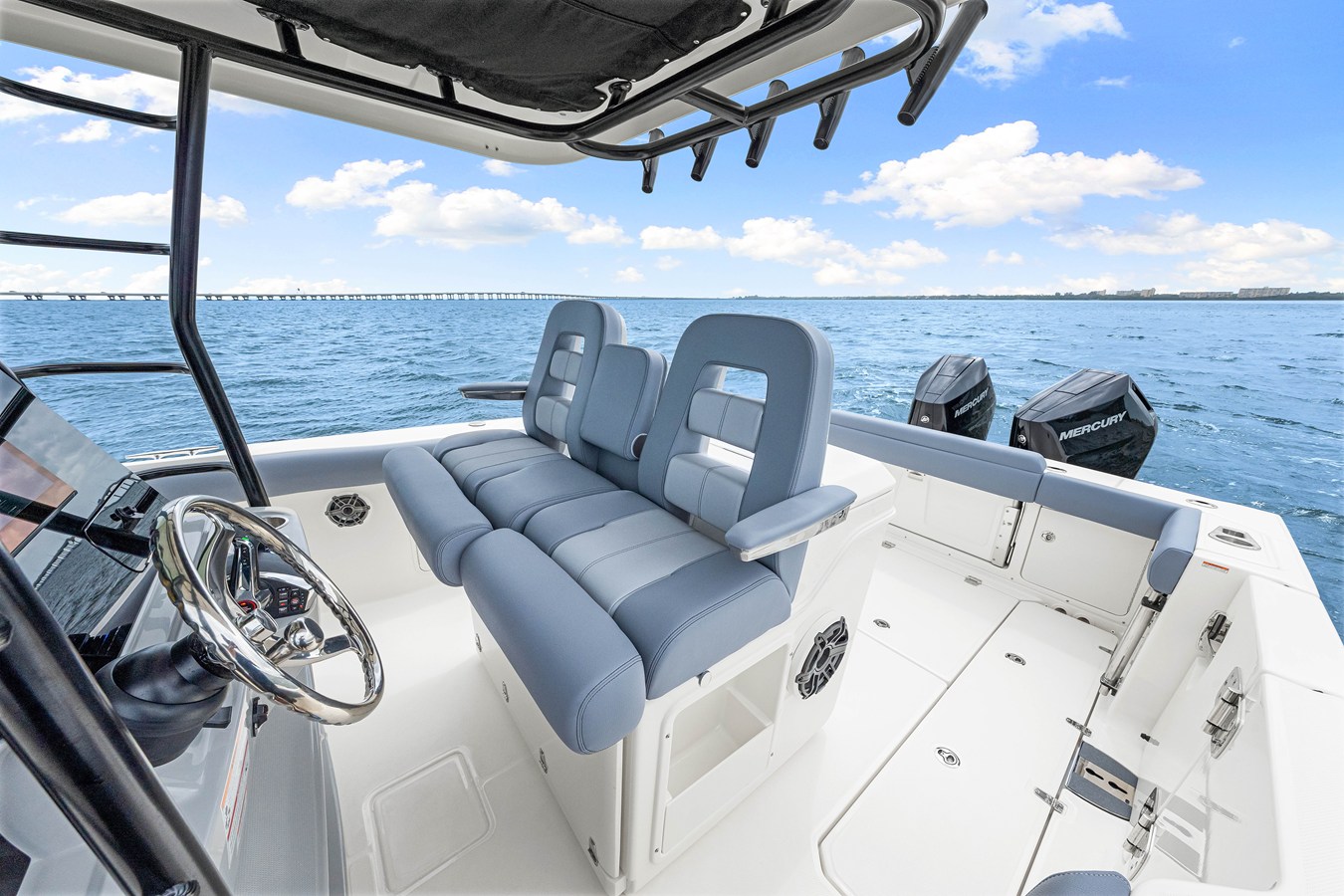 BOSTON WHALER 330 OUTRAGE, photo 51