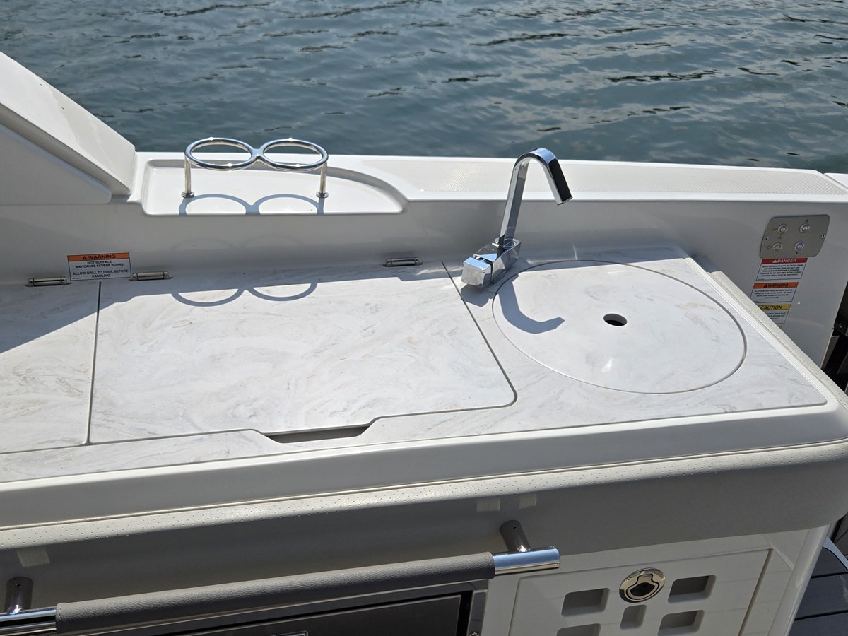 SEA RAY SLX 400, photo 19