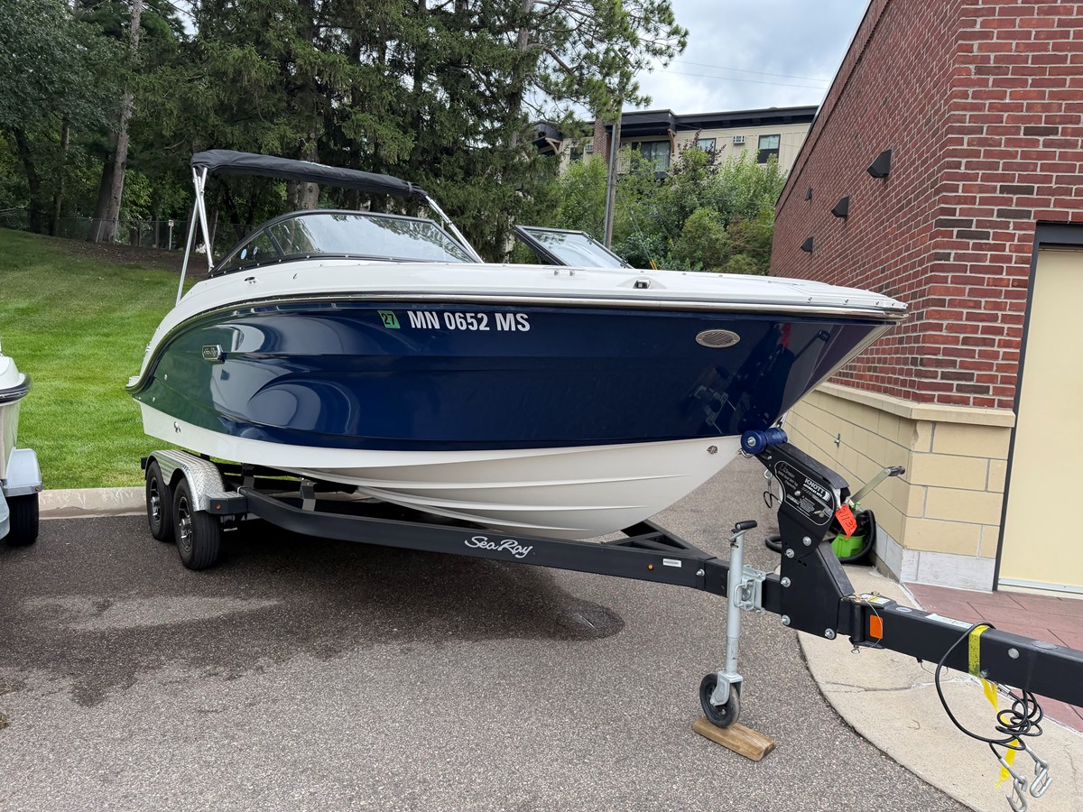 Sea Ray 21 SPX — 2025 Sea Ray 21 SPX