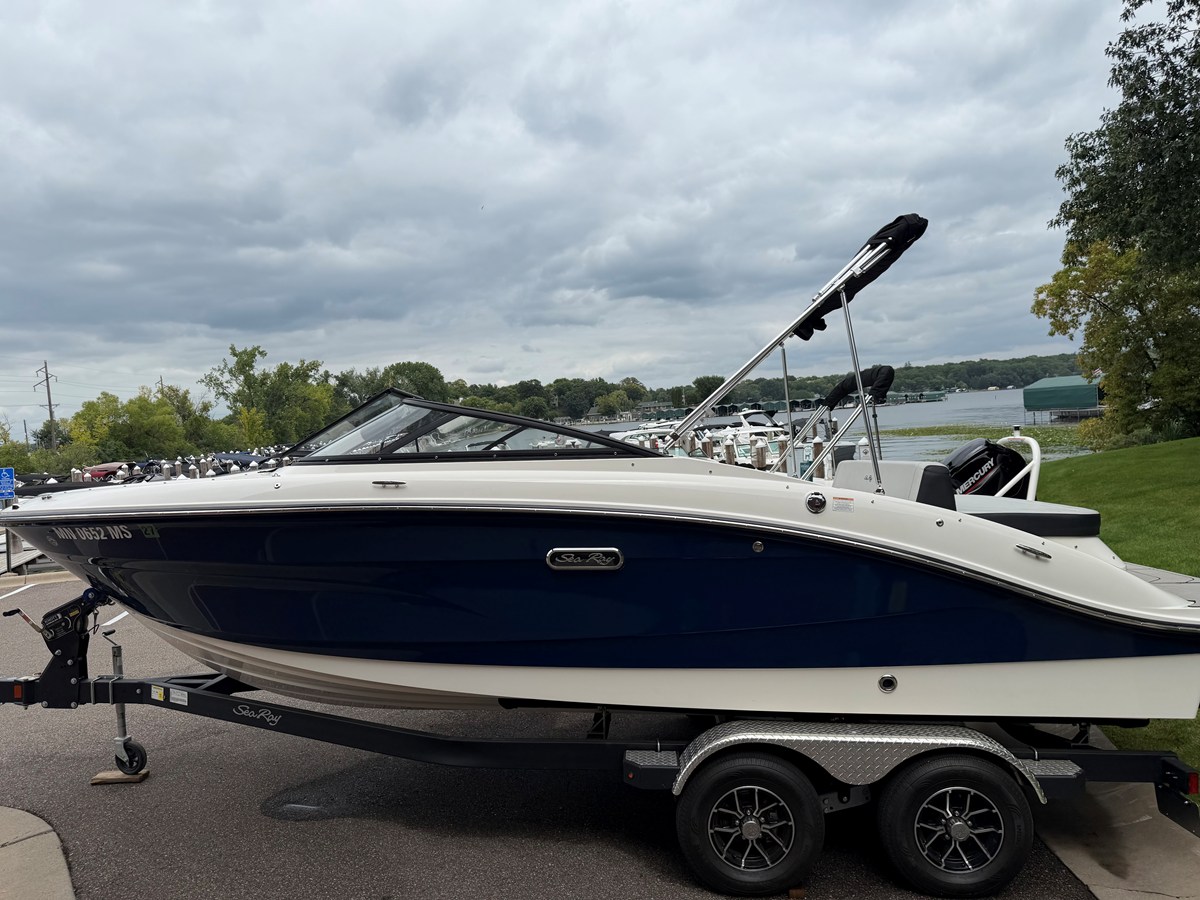 Sea Ray 21 SPX — 2025 Sea Ray 21 SPX — photo 3