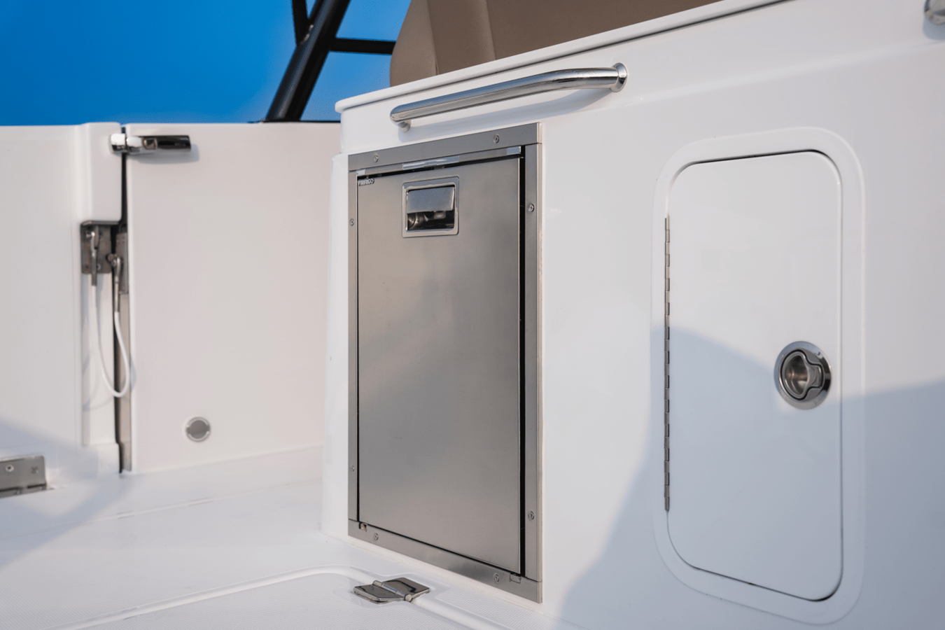 CRUISERS YACHTS 38 VTR EC, photo 13