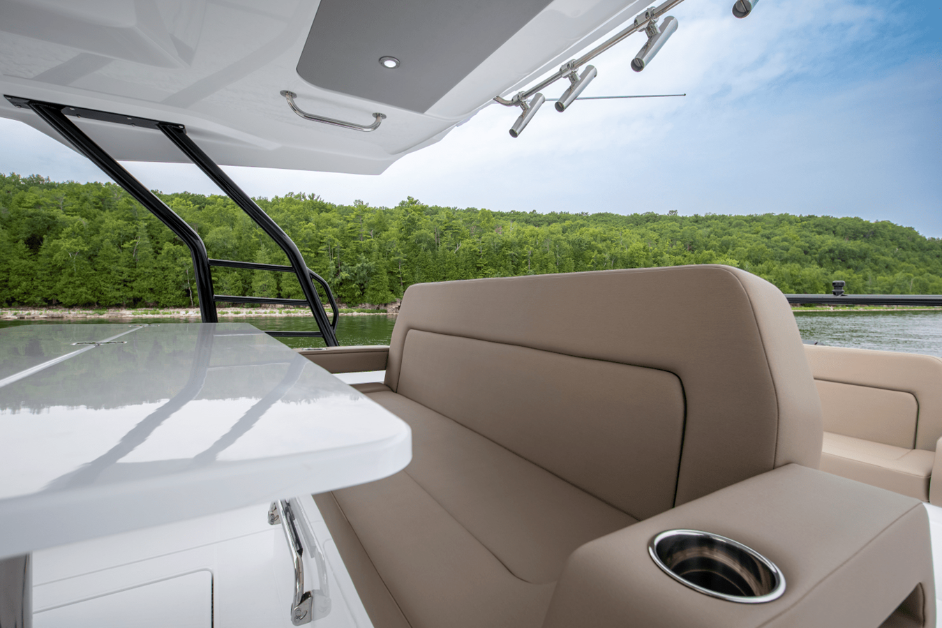 CRUISERS YACHTS 38 VTR EC, photo 20