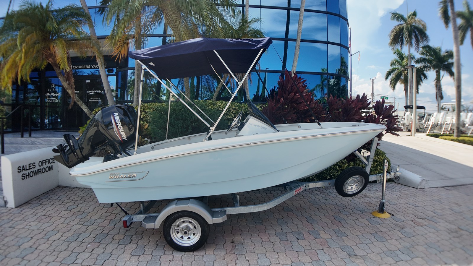 Boston Whaler 130 Super Sport — 2027 Boston Whaler 130 Super Sport — photo 2