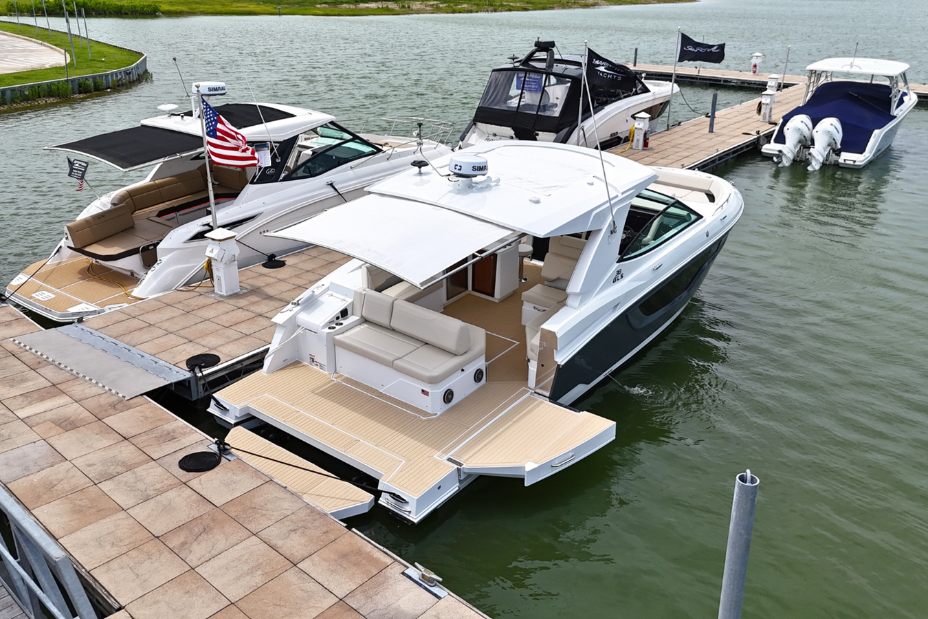 Cruisers Yachts 38 GLS — 2026 Cruisers Yachts 38 GLS — photo 5