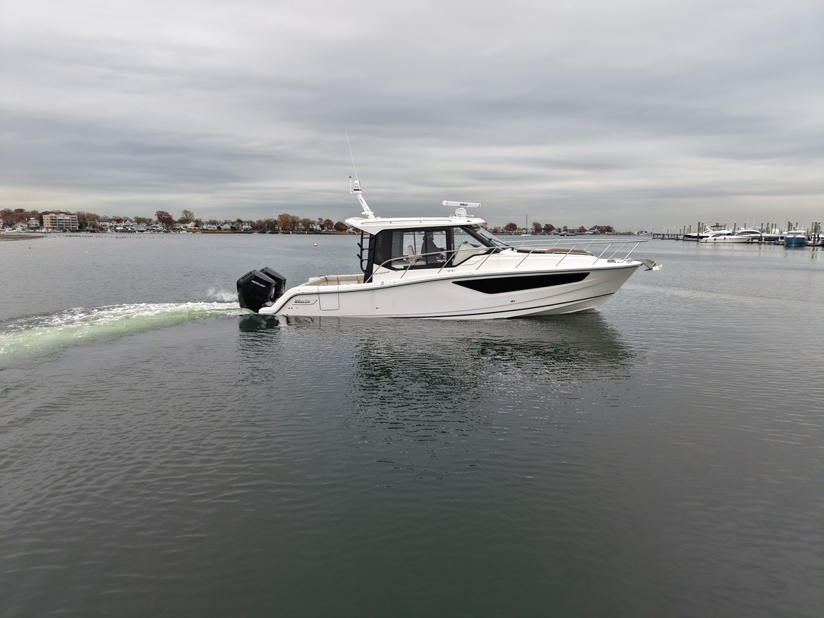 BOSTON WHALER 365 CONQUEST, photo 8