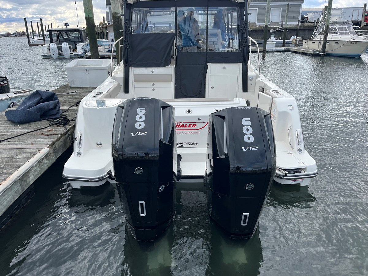 BOSTON WHALER 365 CONQUEST, photo 10