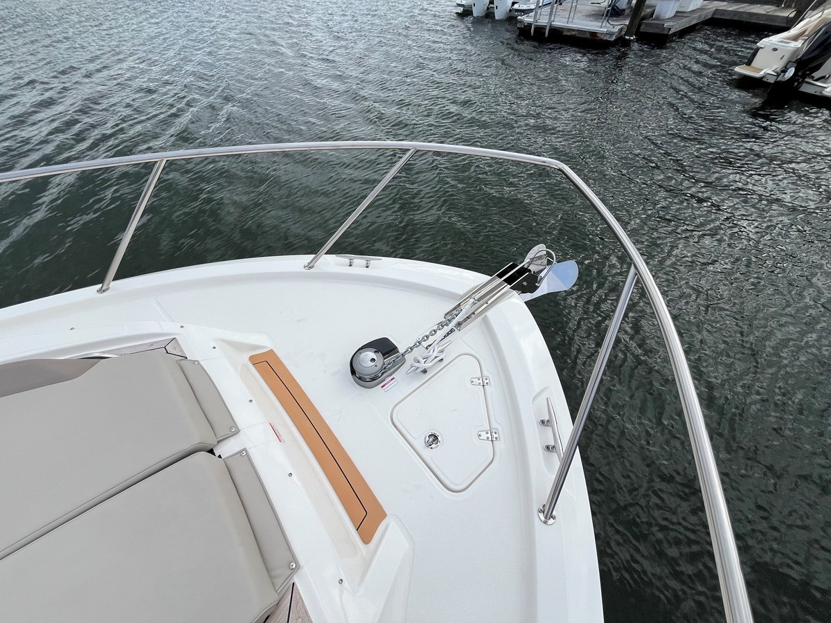 BOSTON WHALER 365 CONQUEST, photo 55