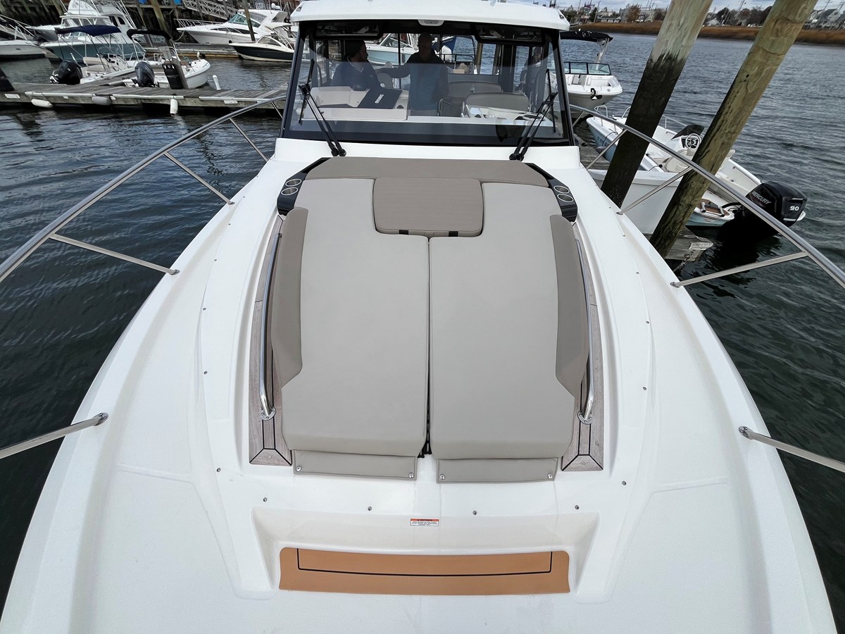 BOSTON WHALER 365 CONQUEST, photo 56