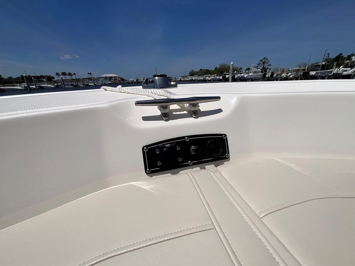 BOSTON WHALER 190 MONTAUK, photo 11