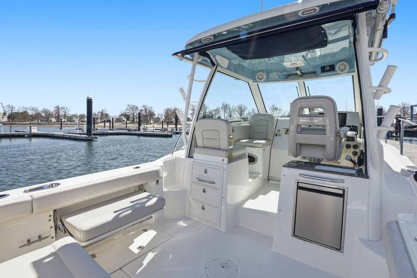 BOSTON WHALER 285 CONQUEST, photo 11