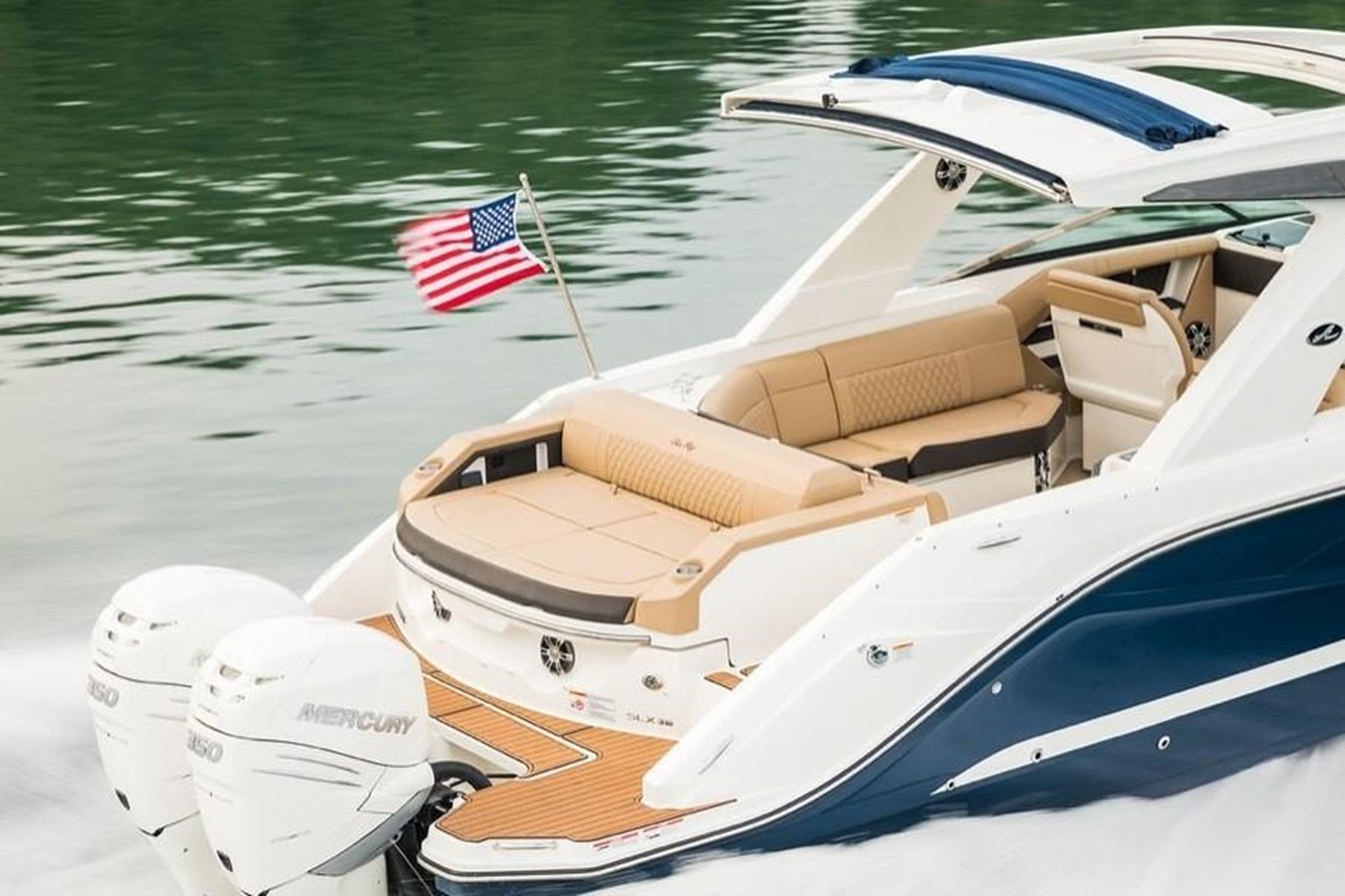 Sea Ray SLX 310 Outboard — 2025 Sea Ray SLX 310 Outboard — photo 5