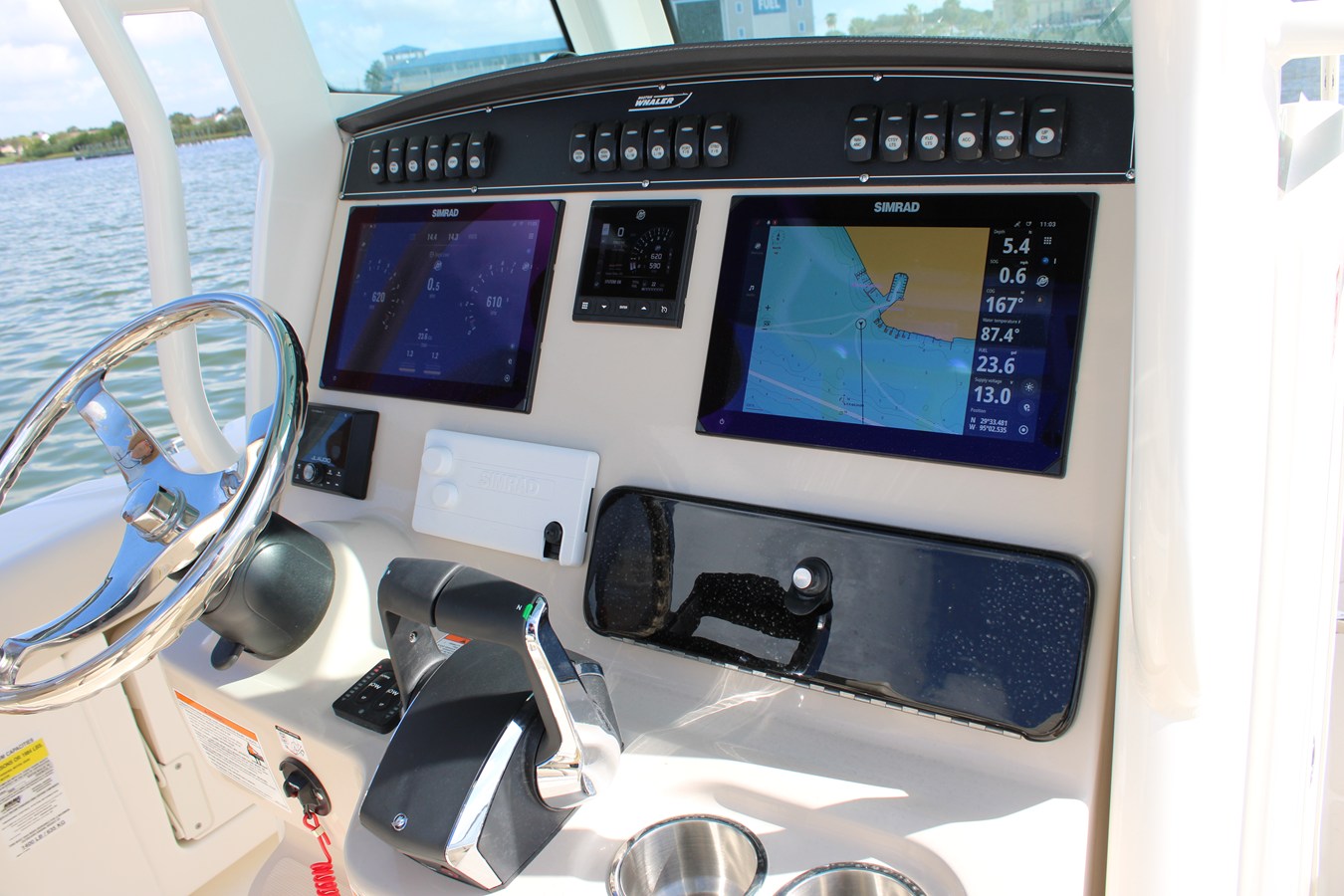 BOSTON WHALER 250 OUTRAGE, photo 25