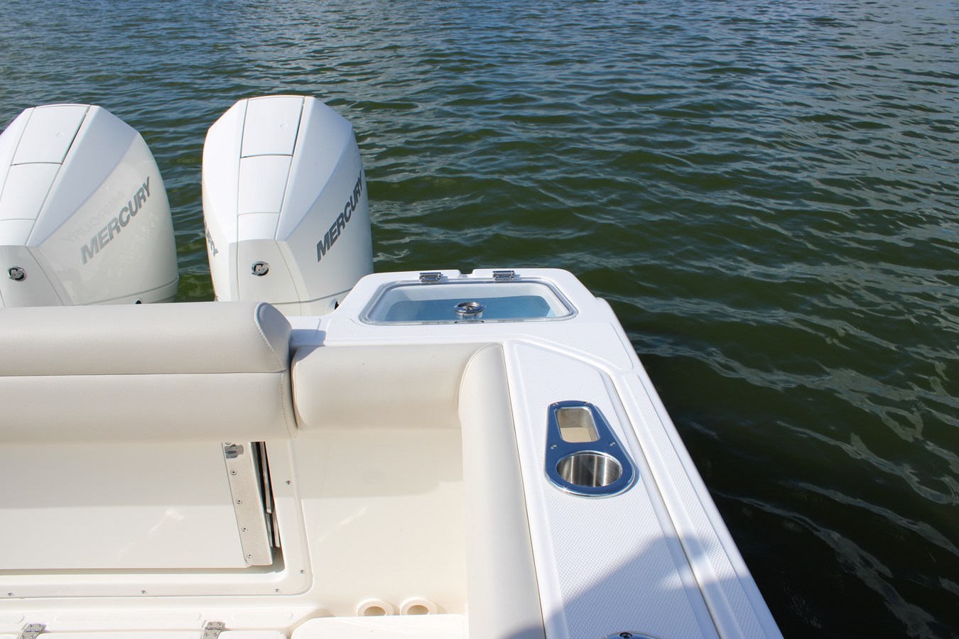 BOSTON WHALER 250 OUTRAGE, photo 33