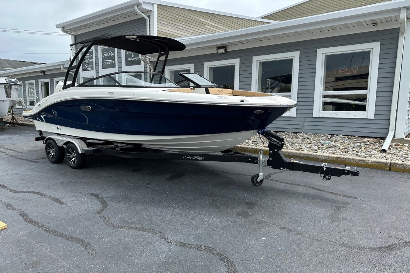 SEA RAY SPX 210 OUTBOARD, photo 2