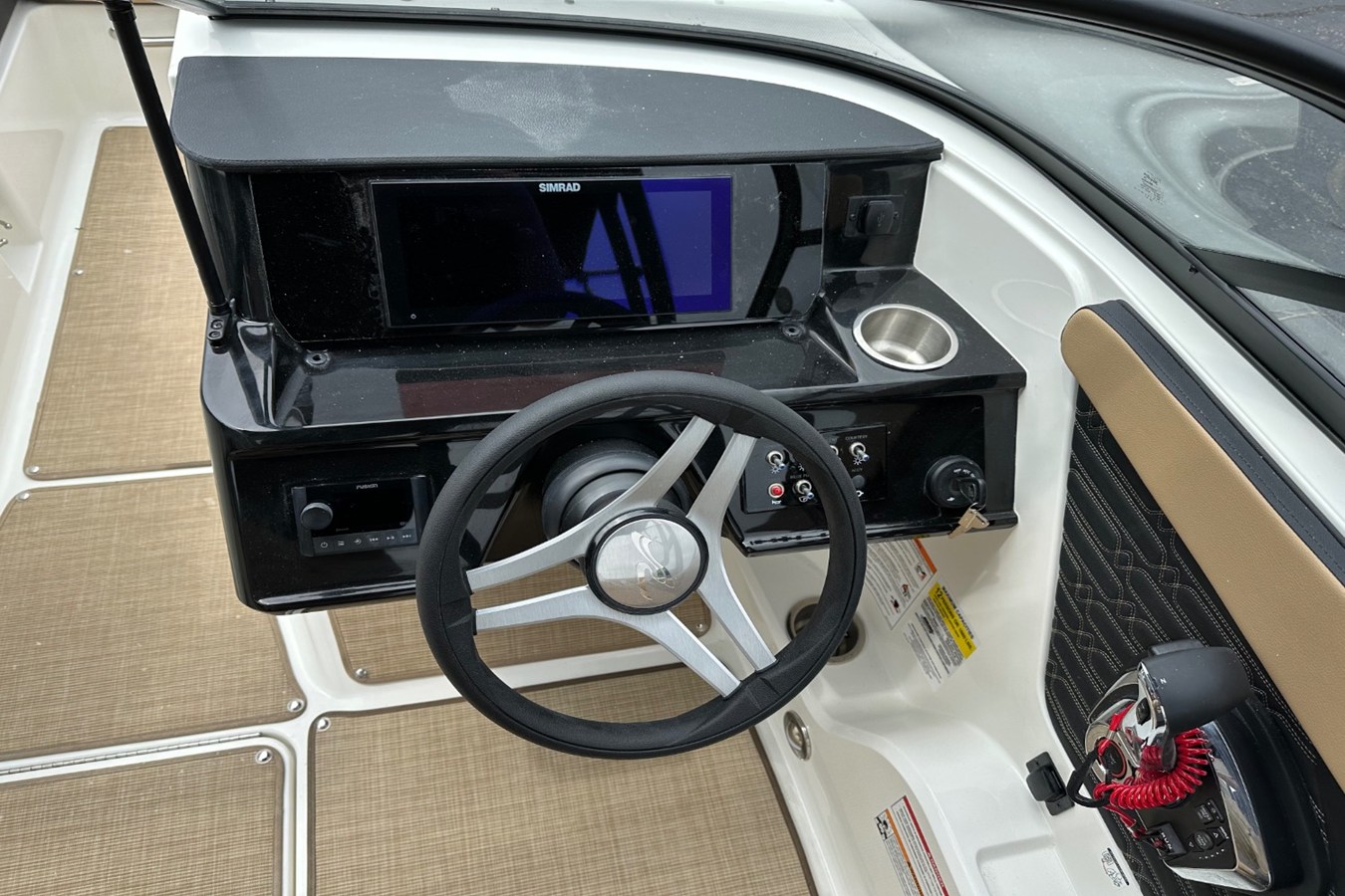 SEA RAY SPX 210 OUTBOARD, photo 30