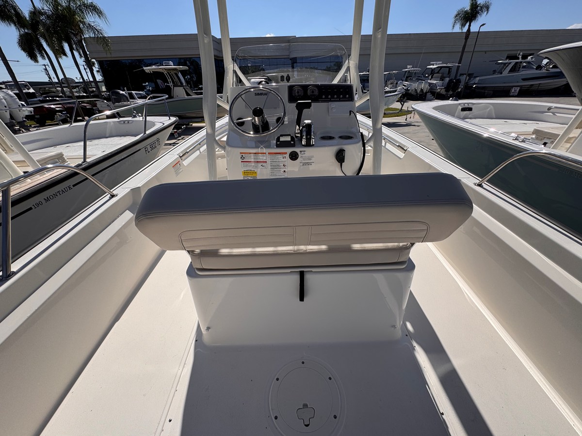 BOSTON WHALER 190 MONTAUK, photo 8