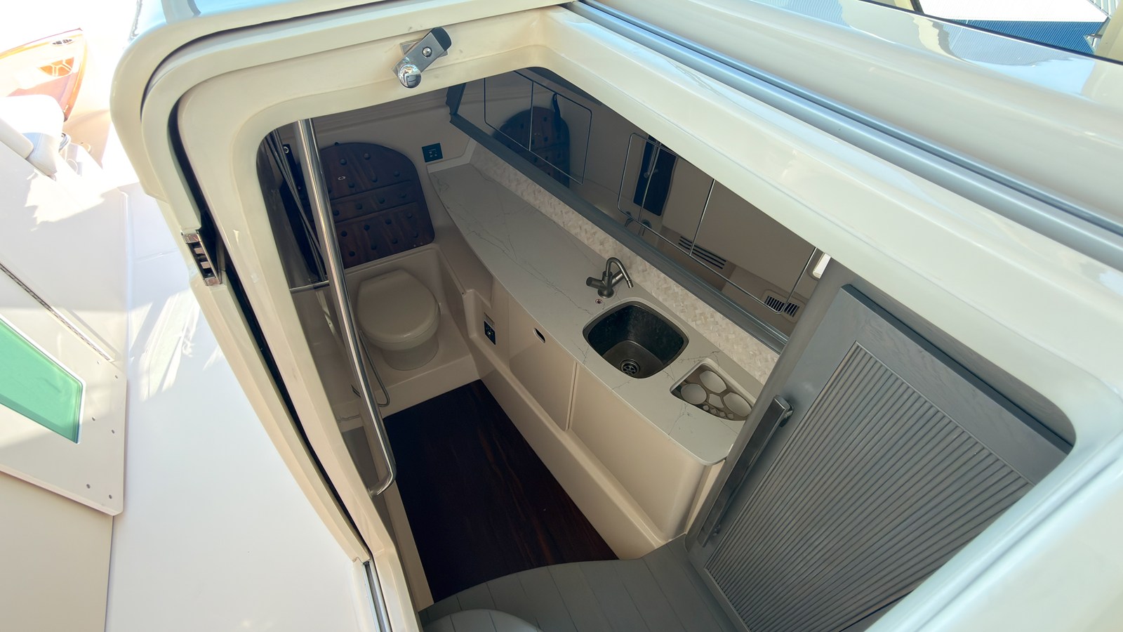 GRADY-WHITE FREEDOM 415, photo 13