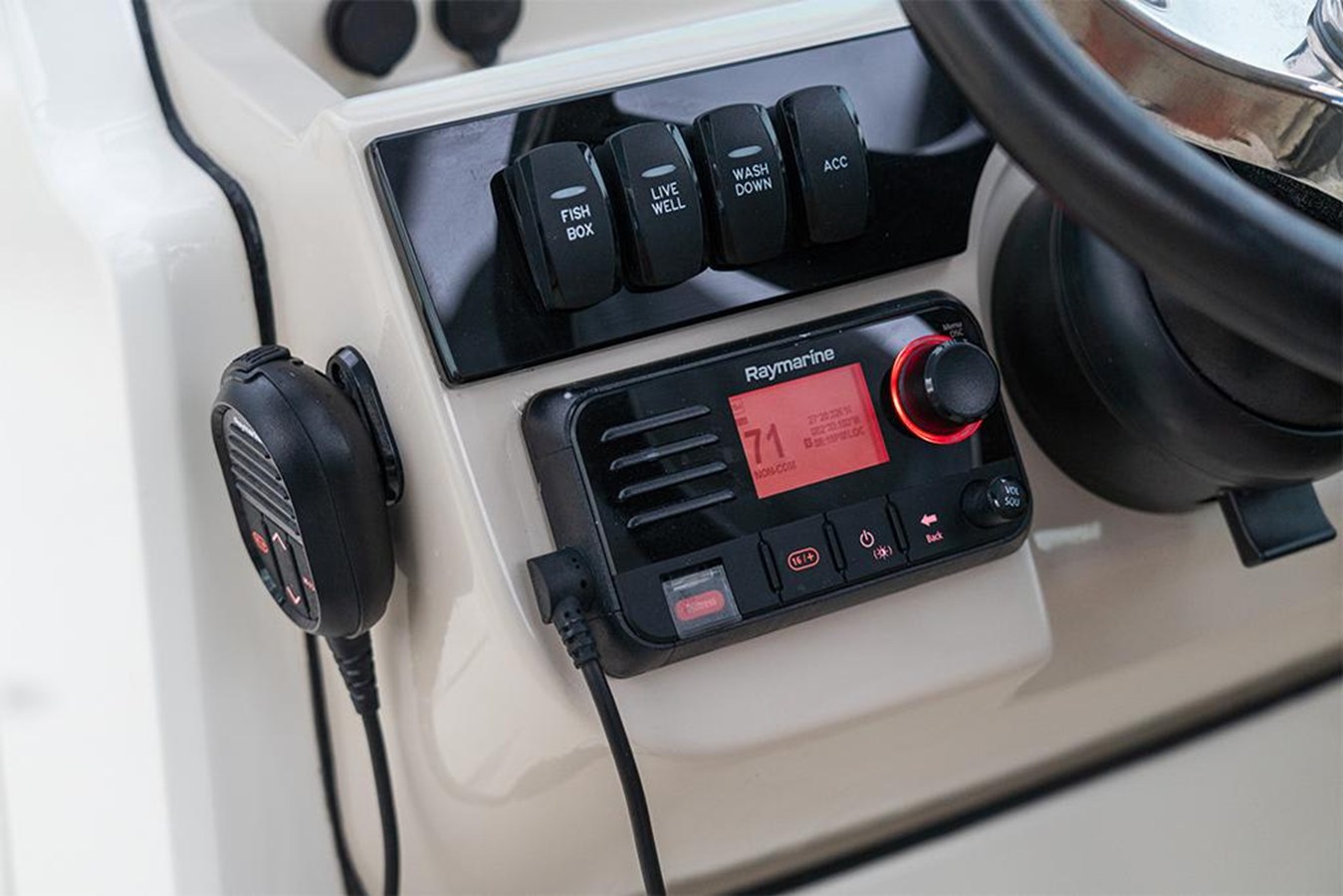 BOSTON WHALER 240 VANTAGE, photo 74
