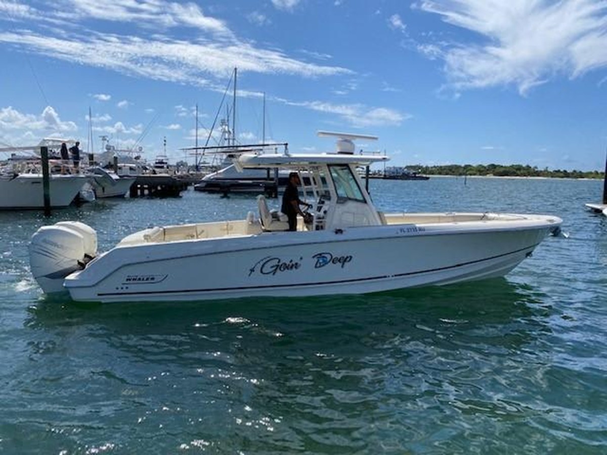 Boston Whaler 330 Outrage — 2019 Boston Whaler 330 Outrage — photo 2