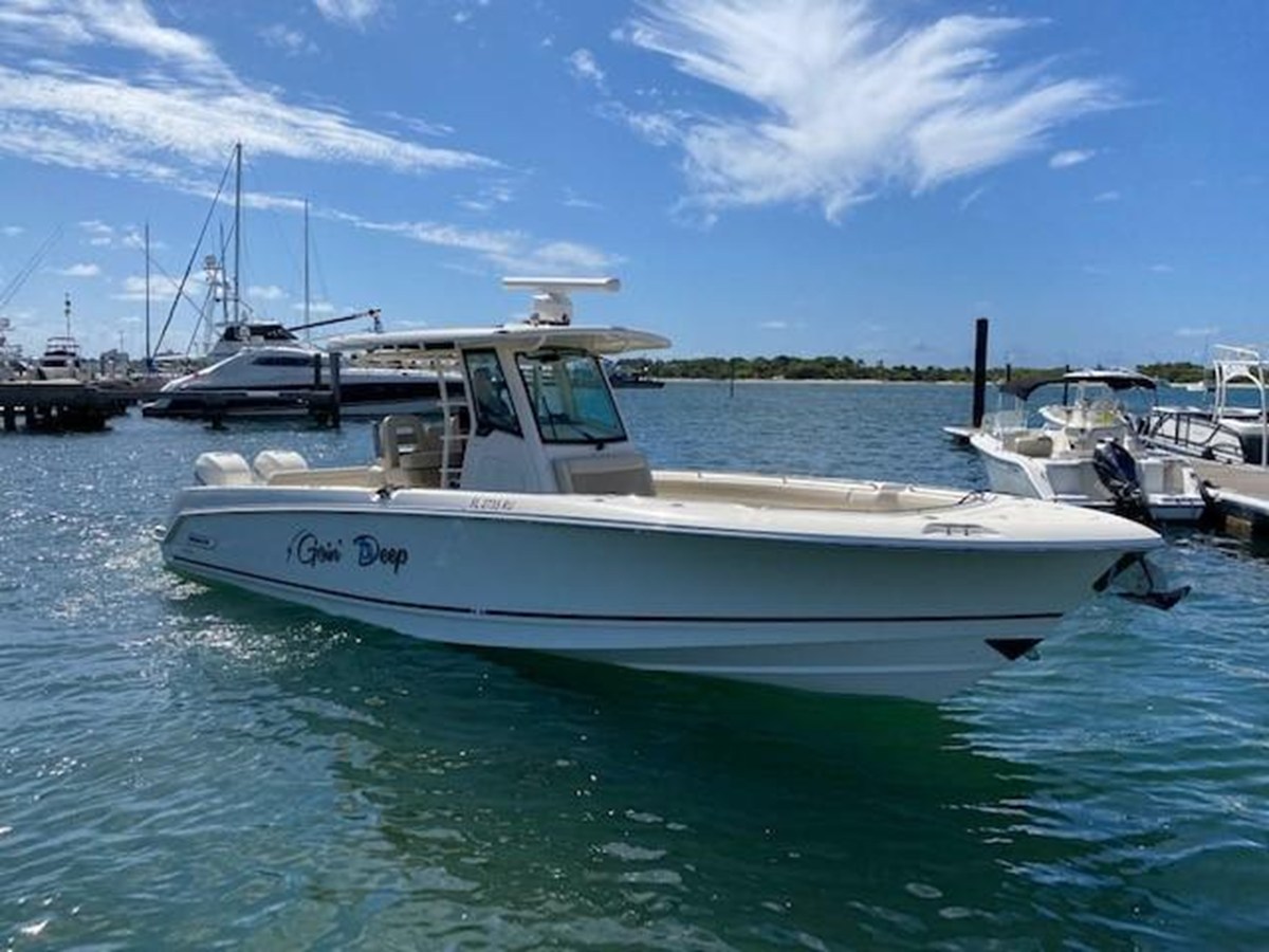 Boston Whaler 330 Outrage — 2019 Boston Whaler 330 Outrage — photo 3