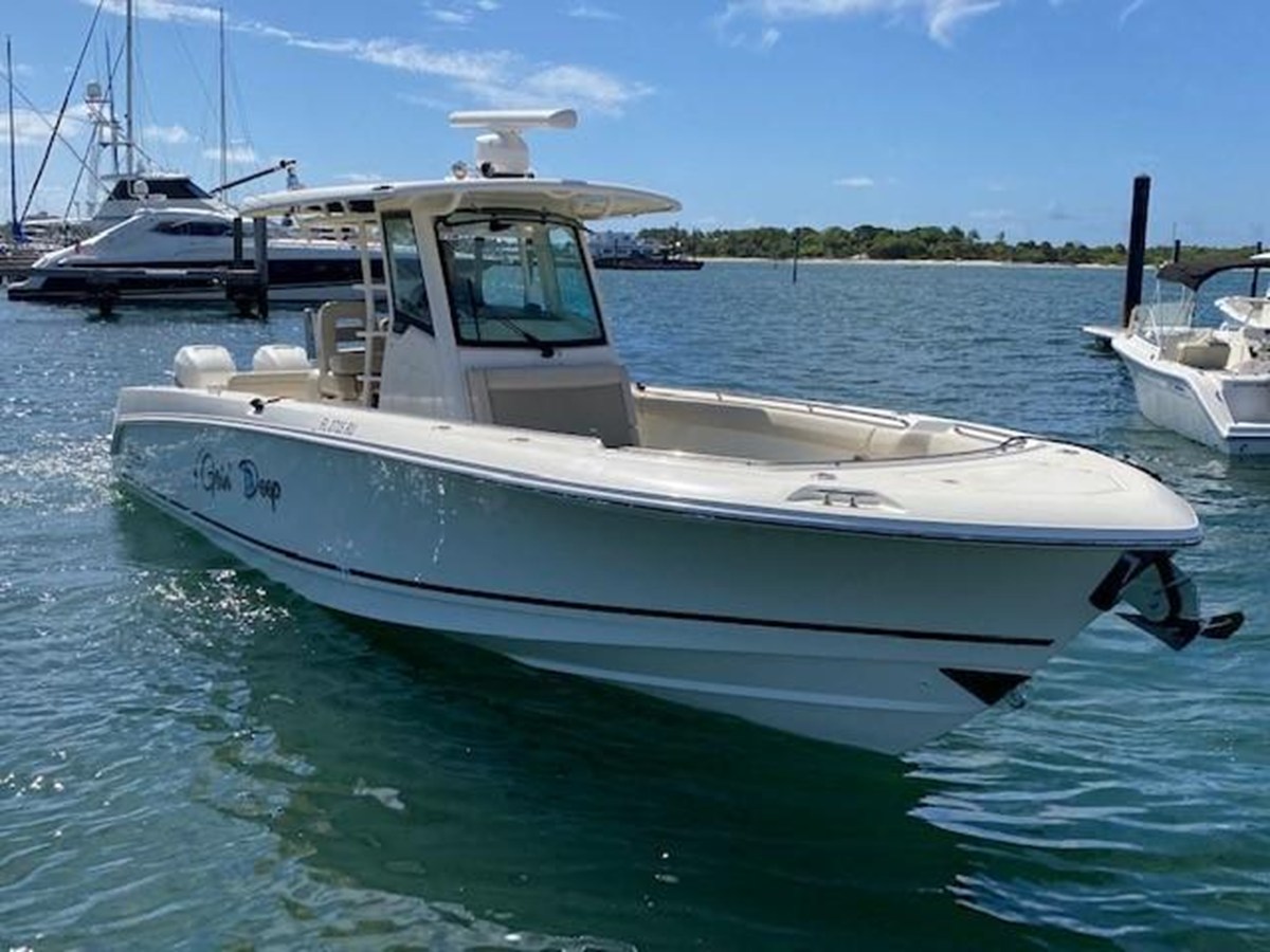 Boston Whaler 330 Outrage — 2019 Boston Whaler 330 Outrage — photo 4