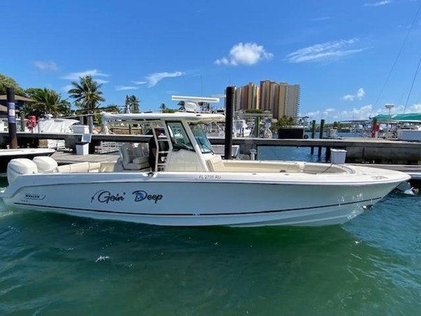 BOSTON WHALER 330 OUTRAGE — 2019 Boston Whaler 330 Outrage