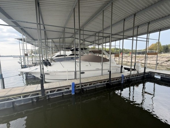 CRUISERS YACHTS 340 EXPRESS — 2005 Cruisers Yachts 340 Express
