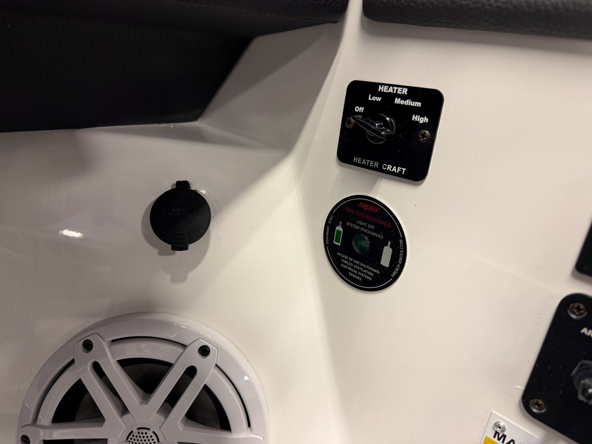 COBALT R6 SURF, photo 71