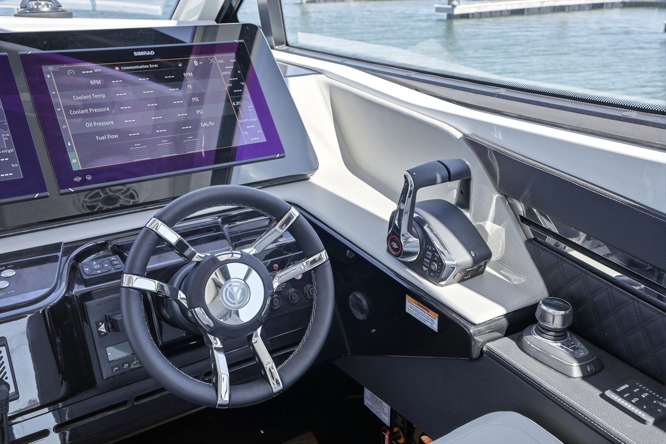 CRUISERS YACHTS 50 GLS OB, photo 28