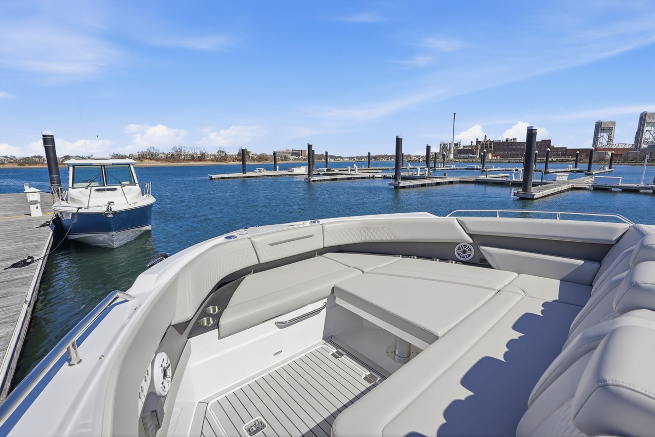 CRUISERS YACHTS 50 GLS OB, photo 49