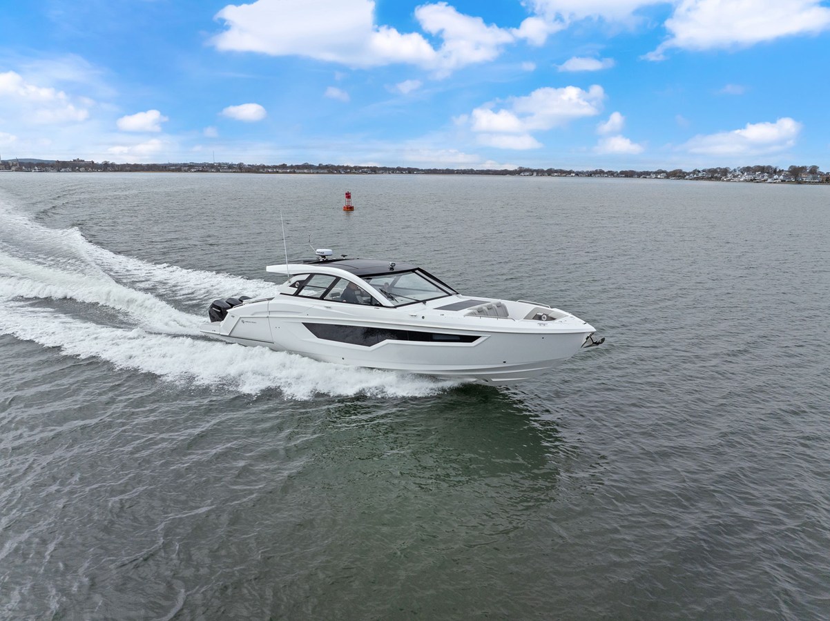 CRUISERS YACHTS 50 GLS OB, photo 59