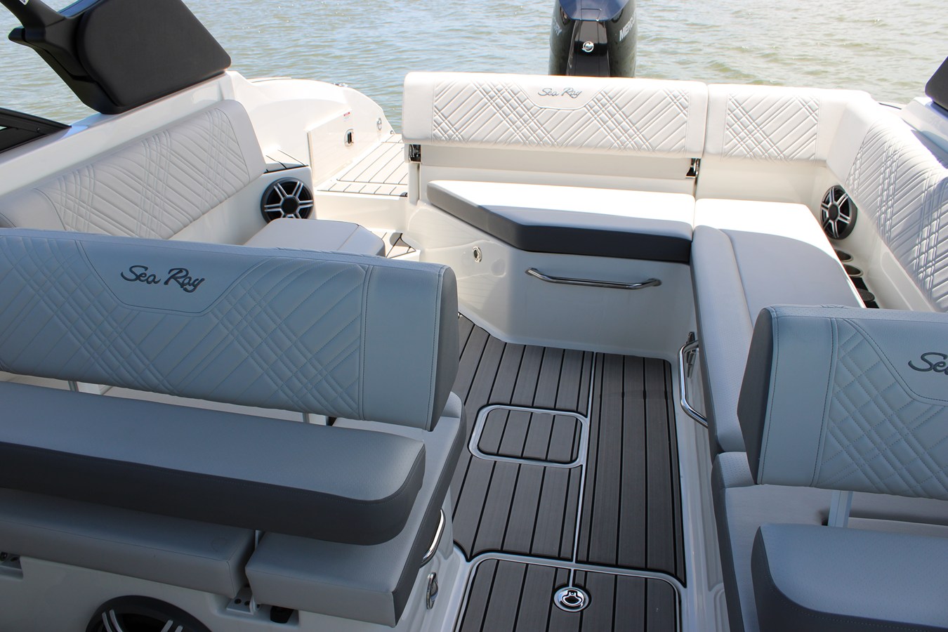 SEA RAY SDX 270 OUTBOARD, photo 15