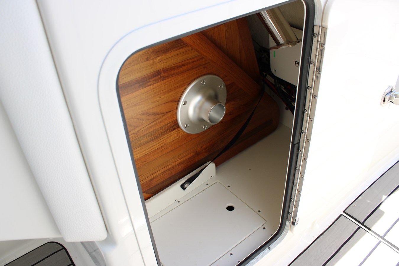 SEA RAY SDX 270 OUTBOARD, photo 44