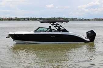 SEA RAY SDX 270 OUTBOARD