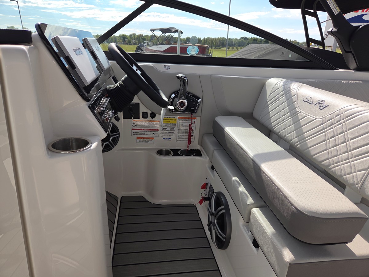 SEA RAY SDX 250, photo 19